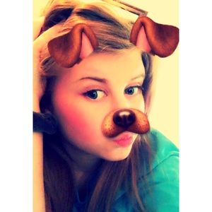 Meet your Posher, Caitlyn